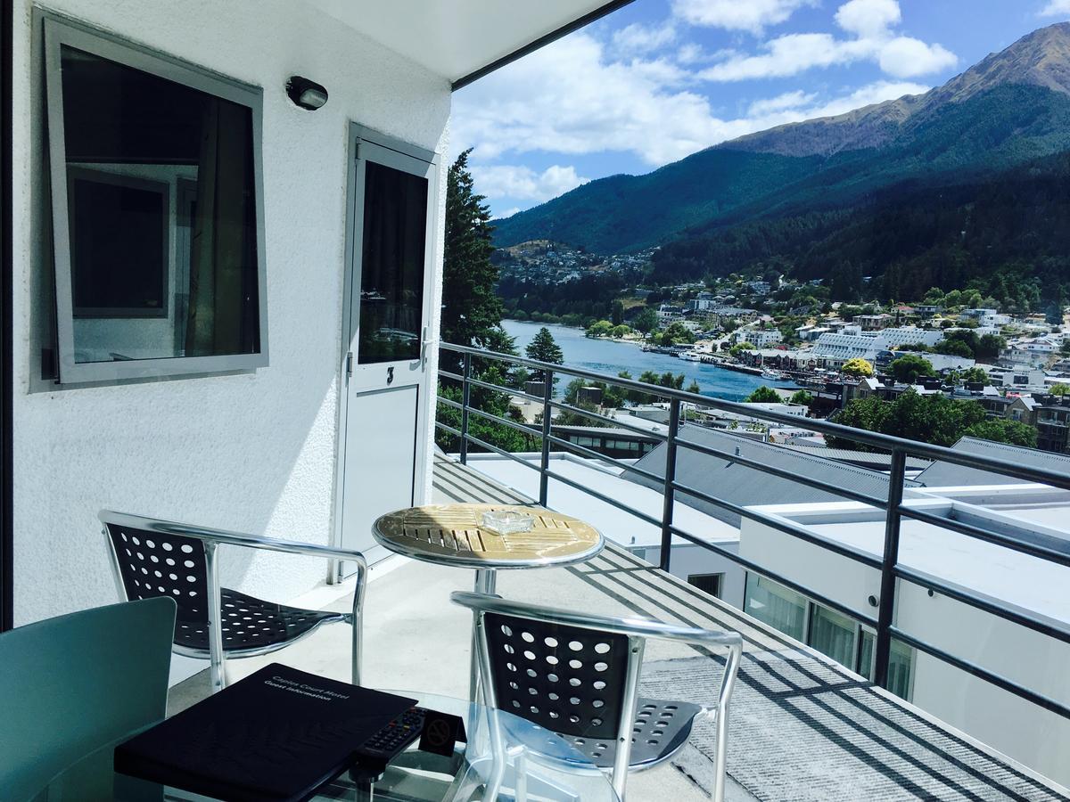 Caples Court Motel & Apartments Куийнстаун Екстериор снимка